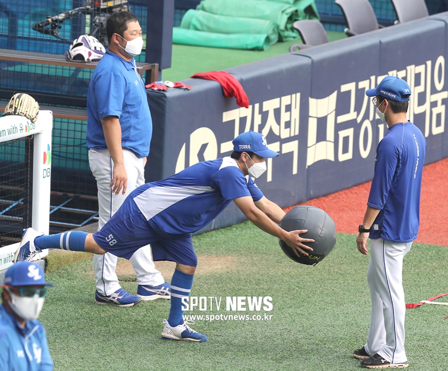 [포토S] 김지찬, '밸런스 훈련도 열심히'