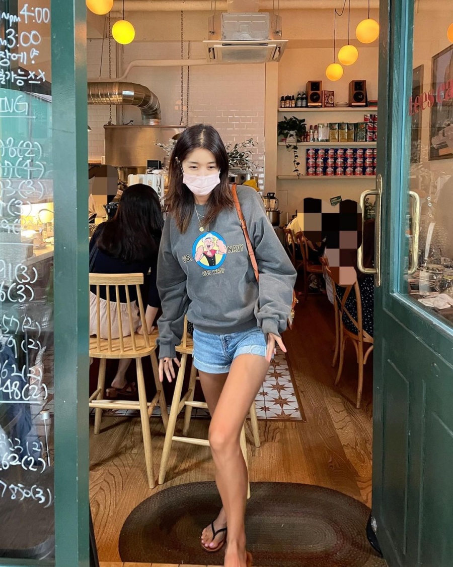 '40세 애둘맘' 김빈우, 23kg 빼더니 한뼘 핫팬츠…비율이 미쳤네