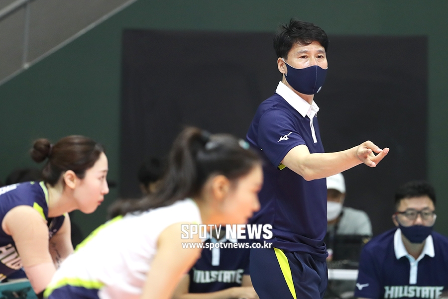 [포토S] 현대건설 컵 우승 이끈 강성형 감독