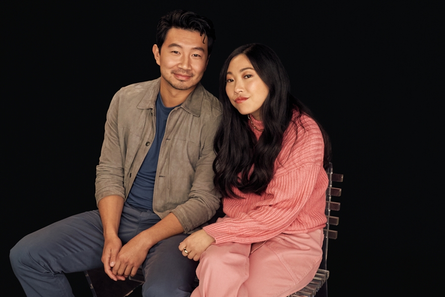 "최초의 亞 마블히어로…어려서부터 꿈꿨다" '샹치' 시무 리우X아콰피나의 고백[종합]