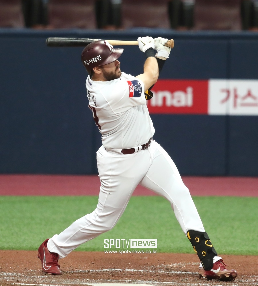 [고척 게임노트] ‘크레익 5타점 폭발’ 키움, SSG에 짜릿한 역전승… 4위 점프