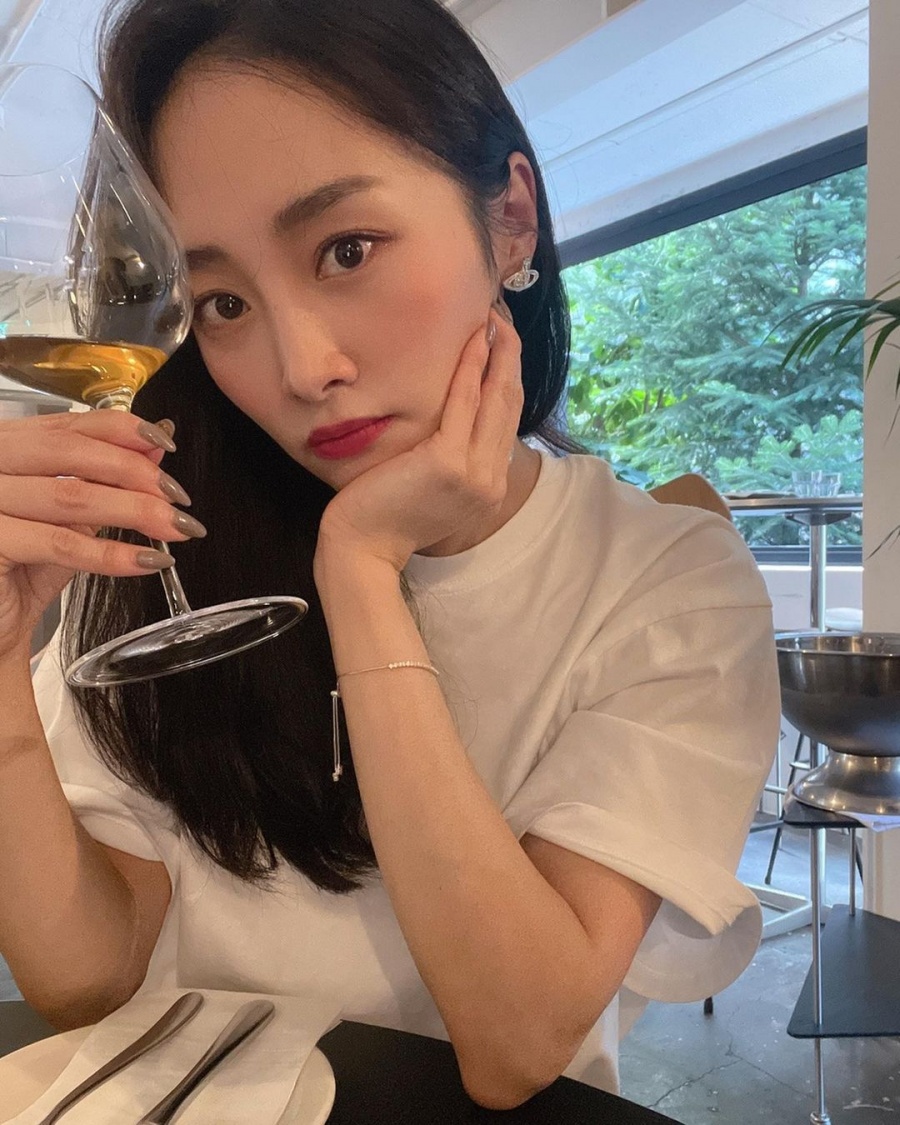 카라 니콜, 낮술 먹고 취한 건지 외모 망언…박규리 "배가 불렀네" 일침