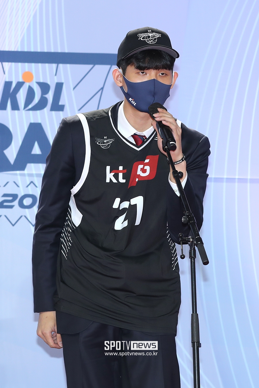 [포토S] 고려대 하윤기, 전체 2순위로 KT행