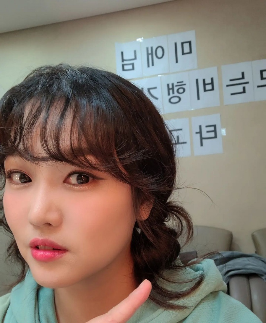 '송혜교 닮은꼴' 아니랄까봐…'애넷맘' 정미애, 미모 칭찬에 싱글벙글