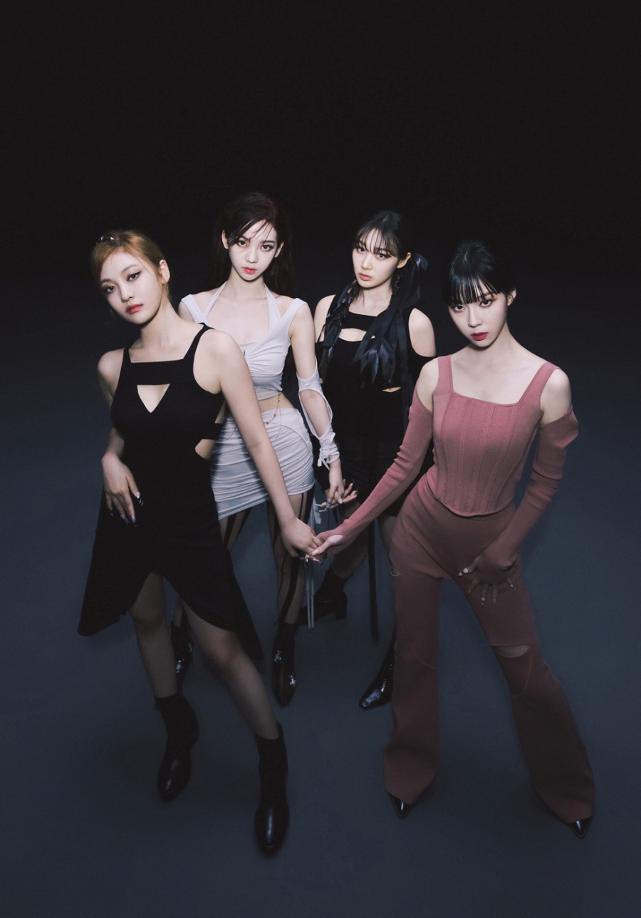 '메타버스 걸그룹' 에스파 첫 미니앨범 '새비지', 감성도 담았다