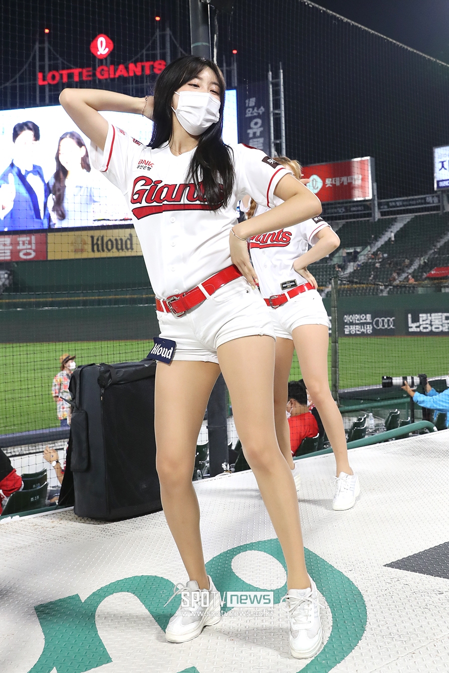 [포토S] 치어리더 안지현, 매끈한 각선미