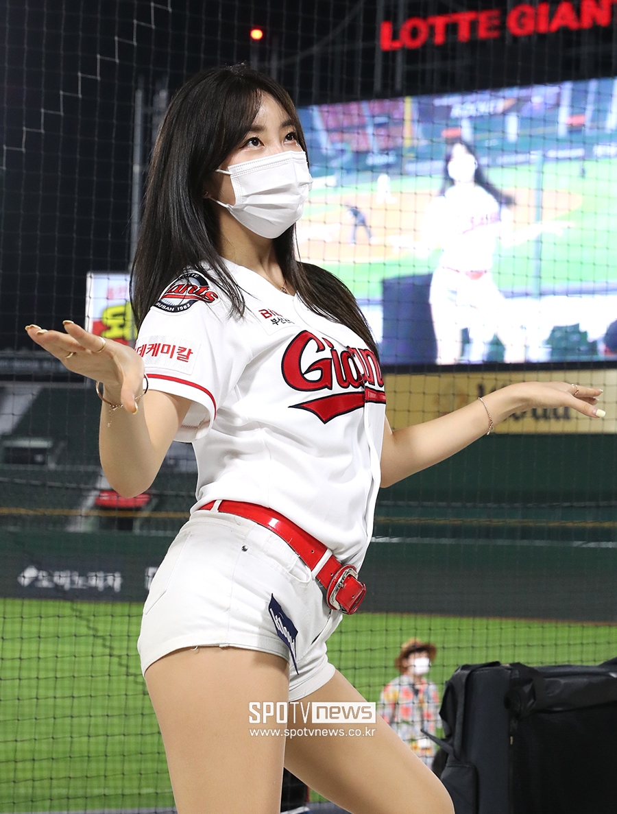 [포토S] 치어리더 안지현, '이렇게 예뻐도 되나'