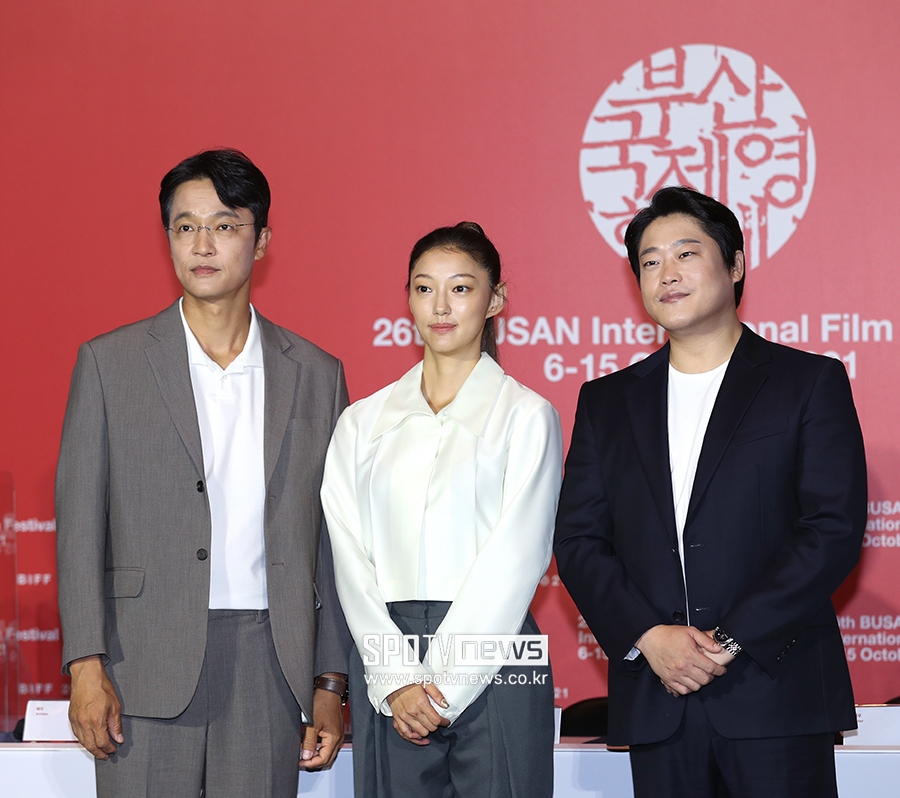 [포토S] 조한철-이엘-임성재, '행복의 나라로 기대해 주세요'