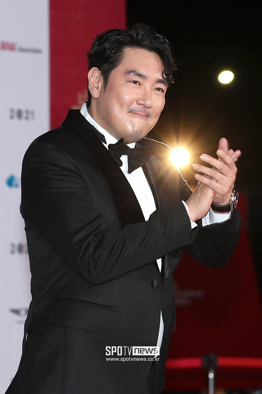 [포토S] 조진웅, '박수에서 빛이 나'