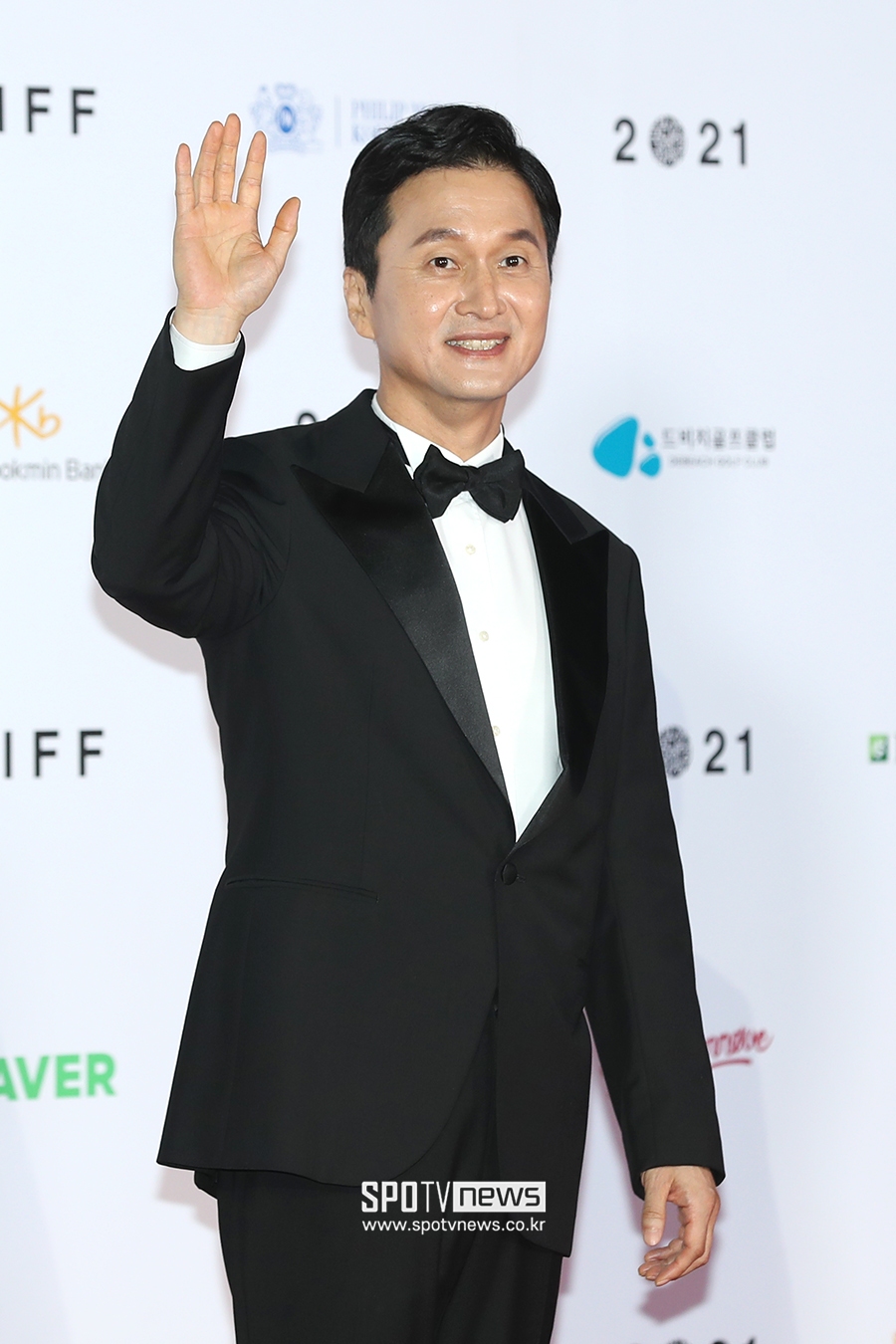 [포토S] 장현성, 멋진 손인사