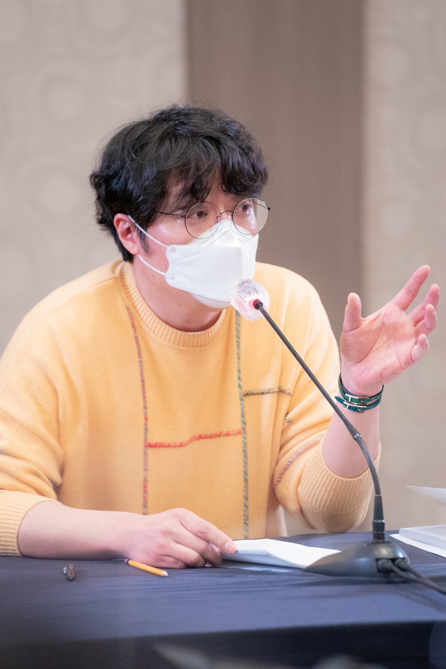'슬의생2' 신원호 PD "99즈 조정석→전미도와 2회차 호흡, 신선한 경험"[인터뷰②]