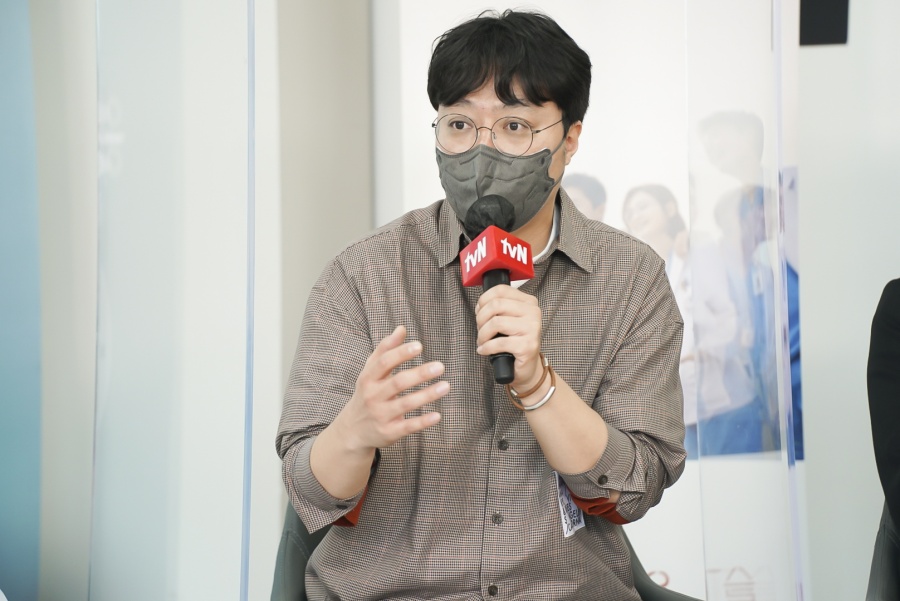 신원호 PD "99즈 해피엔딩은 시청자 위한 최선…시즌3 계획없다"[인터뷰S]
