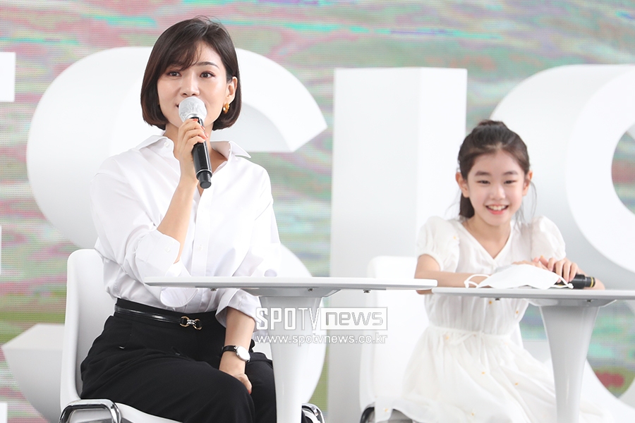 [포토S] 최희서, '소이랑 함께했어요'