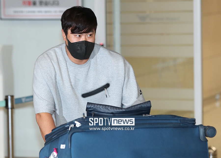 [포토S] 류현진, 시즌 마치고 귀국