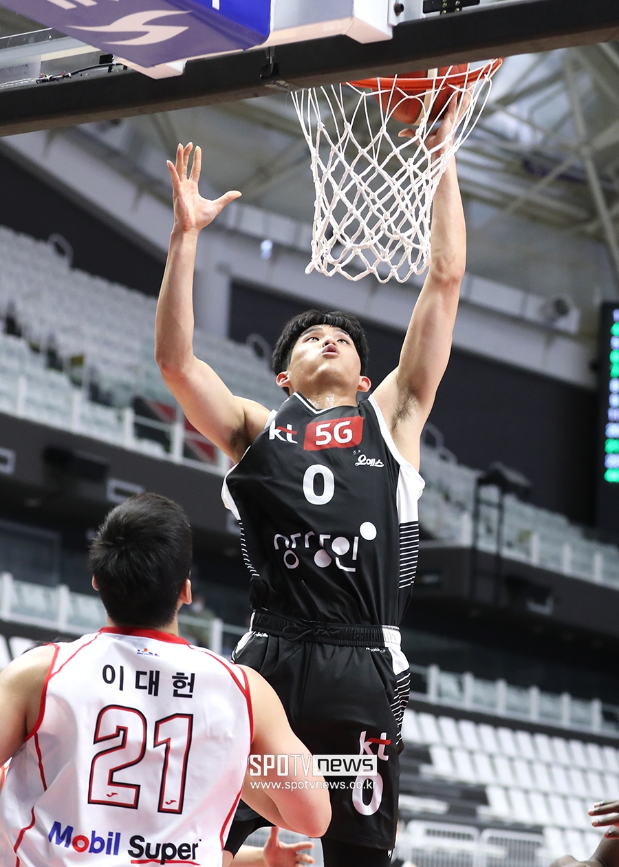 [포토S] 하윤기, '내가 바로 특급 신인'