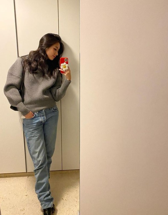 한효주, 김혜수도 반한 가을 여신 자태…일상도 화보야