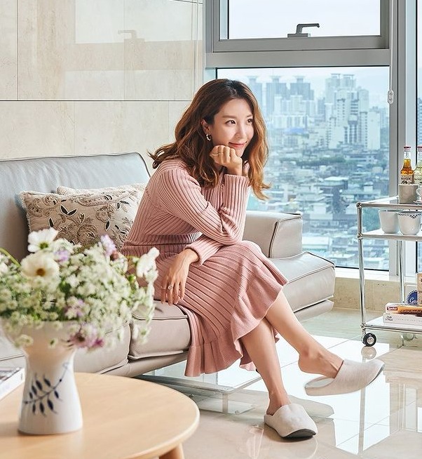 '오뚜기 3세' 함연지, 호텔보다 더 럭셔리한 곳에 사나봐…"집에서 화보♥"