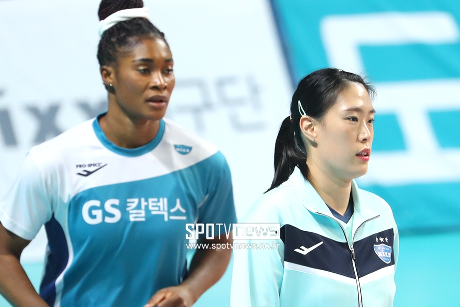 [포토S] '외국인 동료 비하 논란' 최은지, 개막전을 앞두고