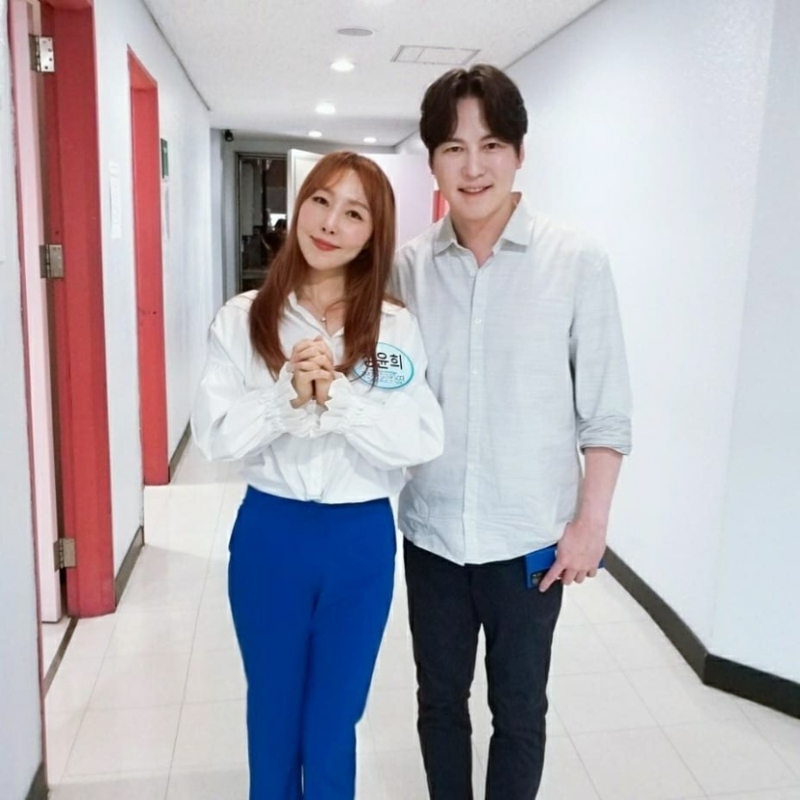 '갱년기 인가봐' 정윤희, '좋은아침'서 노래하는 갱년기 전도사로 주목