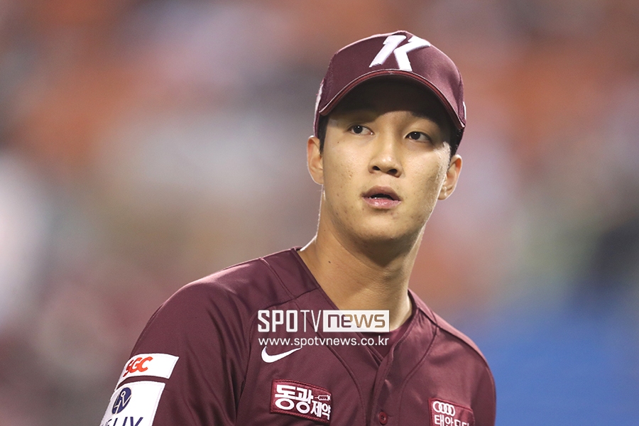 [포토S] 안우진, '차분하게'
