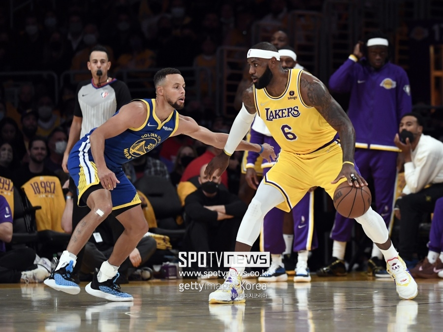 [스포츠타임] NBA 개막…커리 아데토쿤보 웃고 르브론 듀란트 울었다