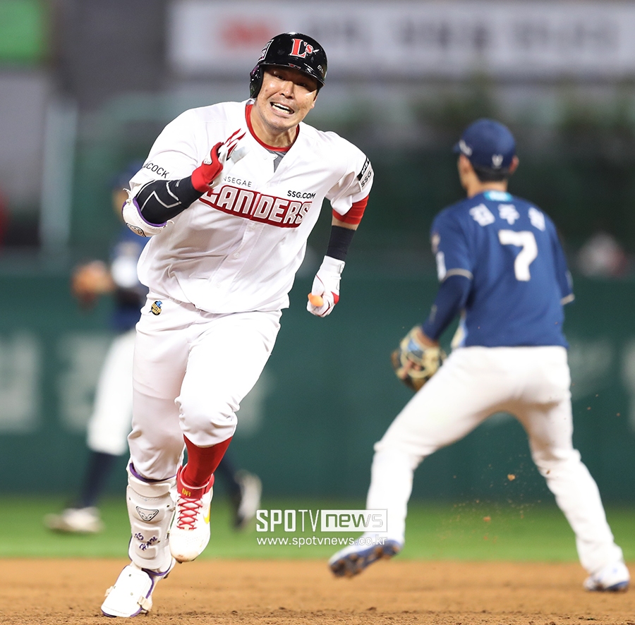 [포토S] 한유섬, '달려라 달려!'