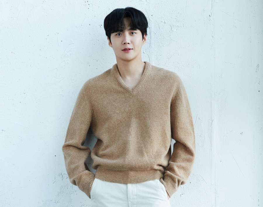 "소속사 나가려고 하면 죽인다"…김선호 지인 주장 계정, 새 폭로 예고
