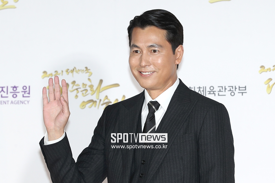 [포토S] 정우성, '반갑습니다'