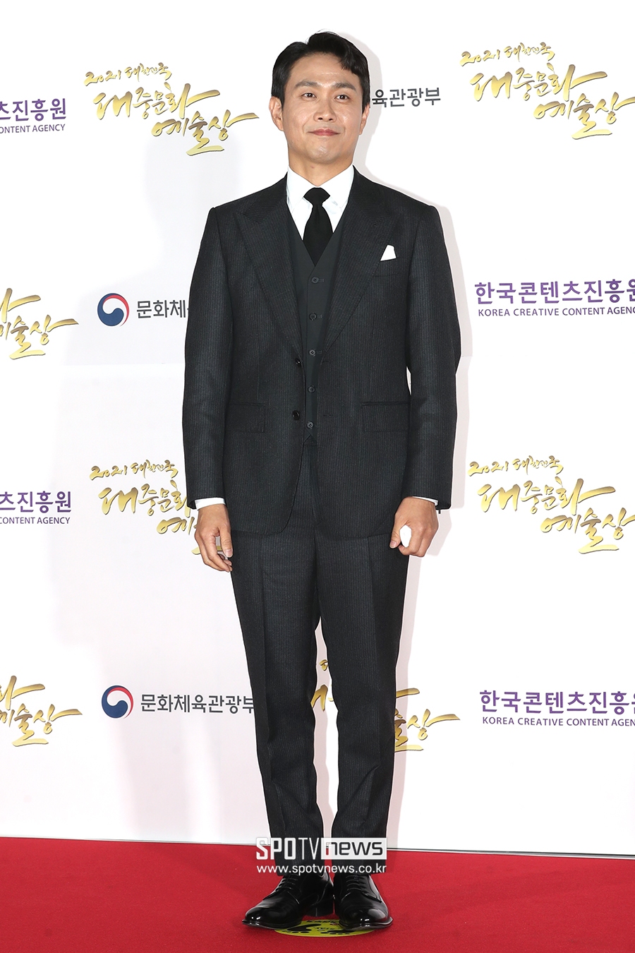 [포토S] 오정세, 깔끔한 슈트