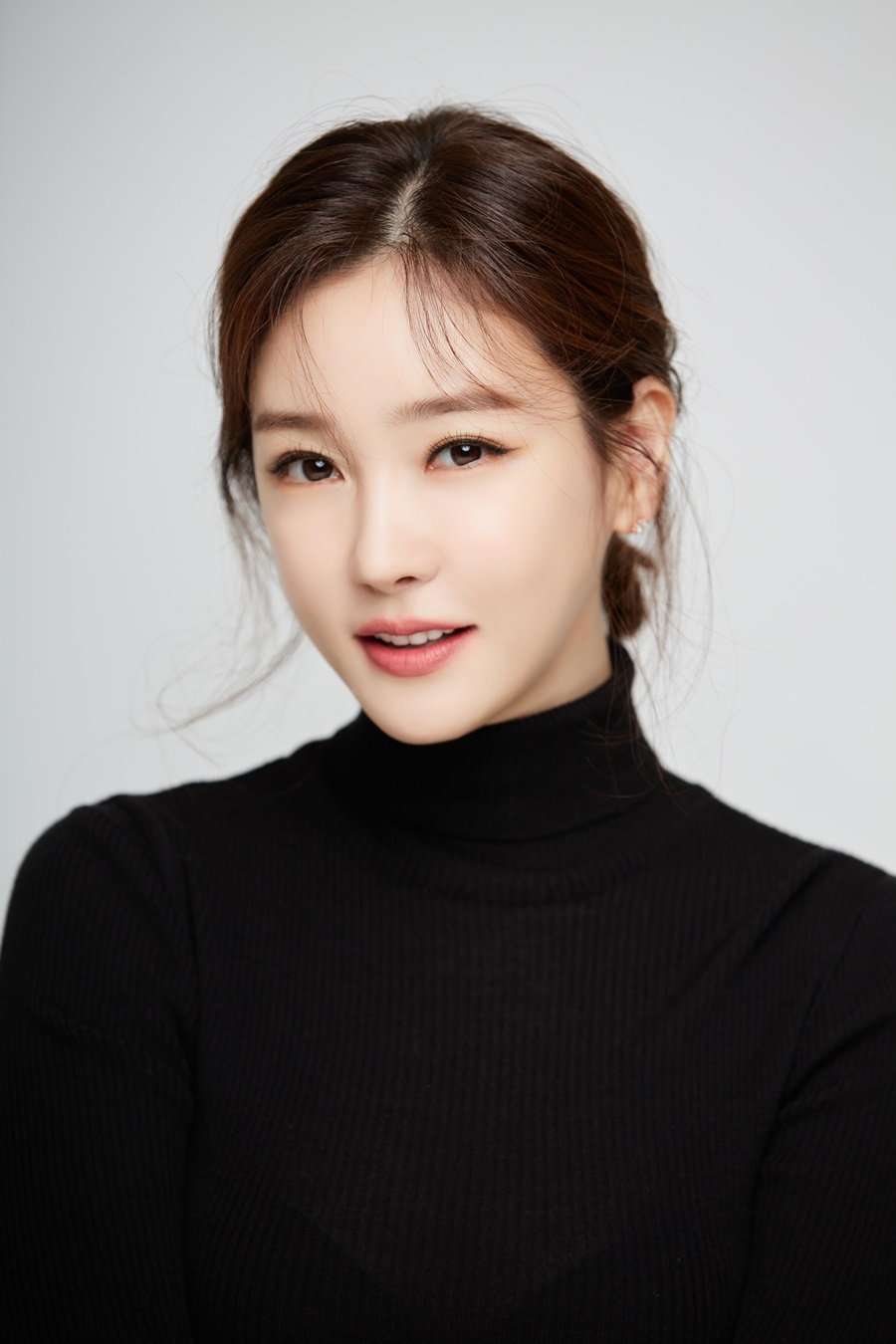 '야구 여신' 공서영, 큐브엔터테인먼트 전속계약[공식]