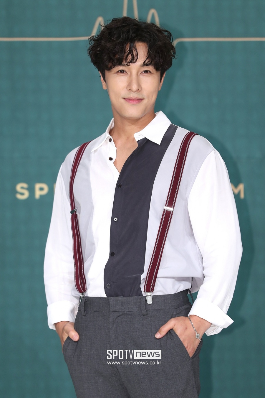 신화 김동완, 이수 응원했다가 설전…팬들 비판에 "실망해서 다행"