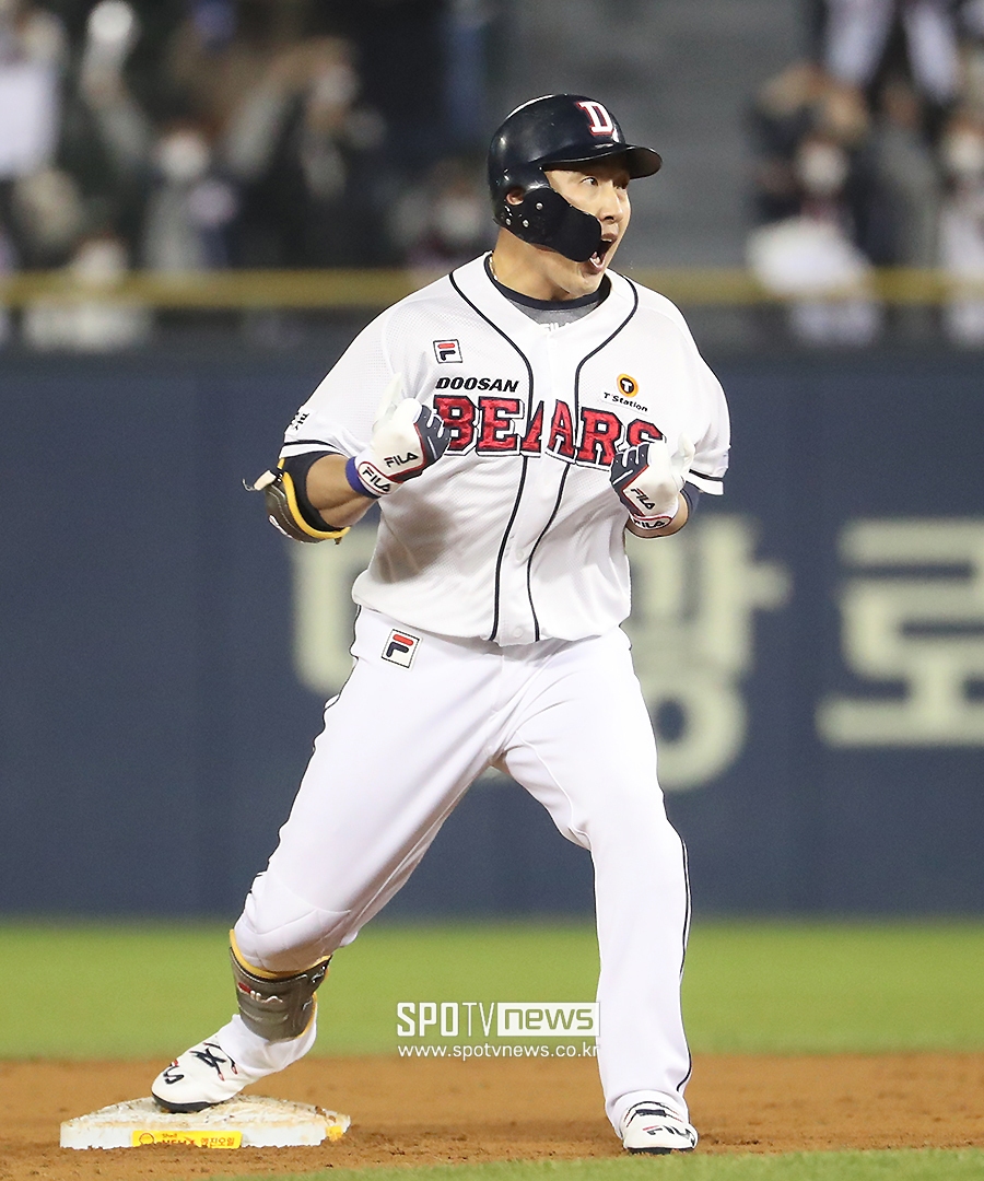 [포토S] 김인태, 짜릿한 동점 적시타!