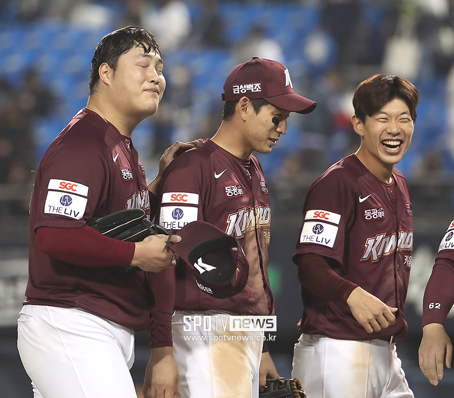 [포토S] 조상우, '정후 넌 감동이었어'