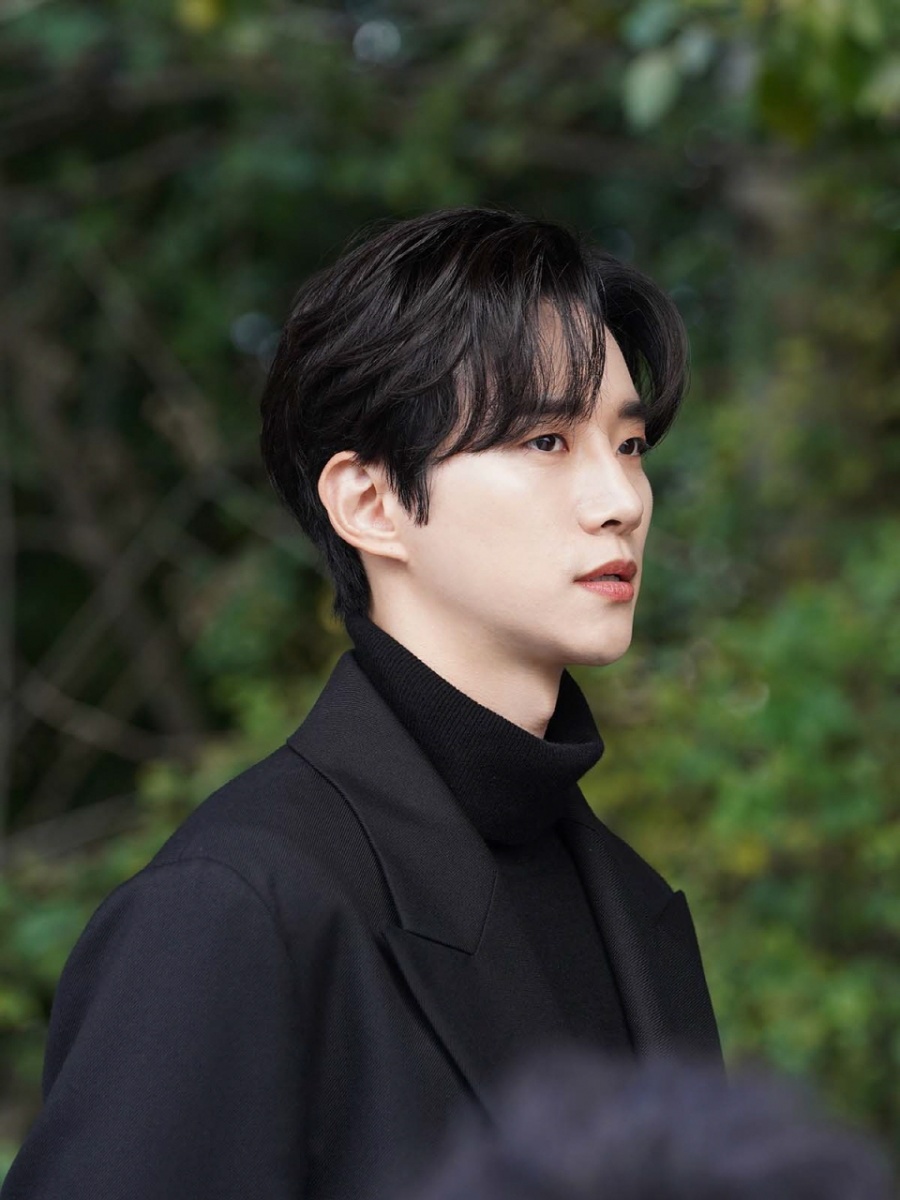 이준호, 2am 신곡 뮤비에서 열연…여심 녹이는 '훈훈한 남주의 정석