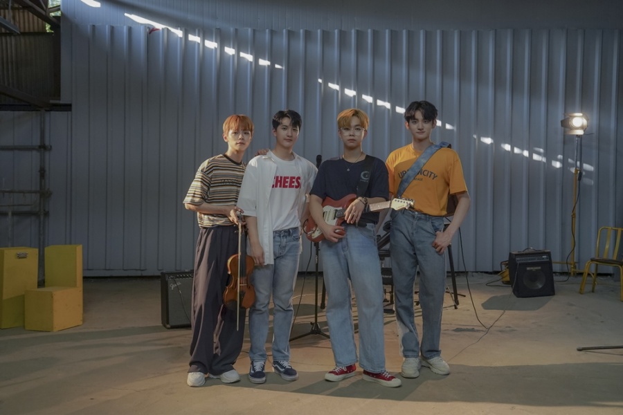 루시, '신예은의 볼륨을 높여요' 고정 게스트 합류