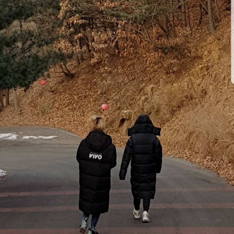 안영미, 故 박지선과 애틋한 뒷모습…"먼 훗날 같이 걷자"