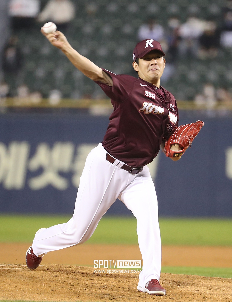 [포토S] 키움 선발 정찬헌, '업셋 간다'