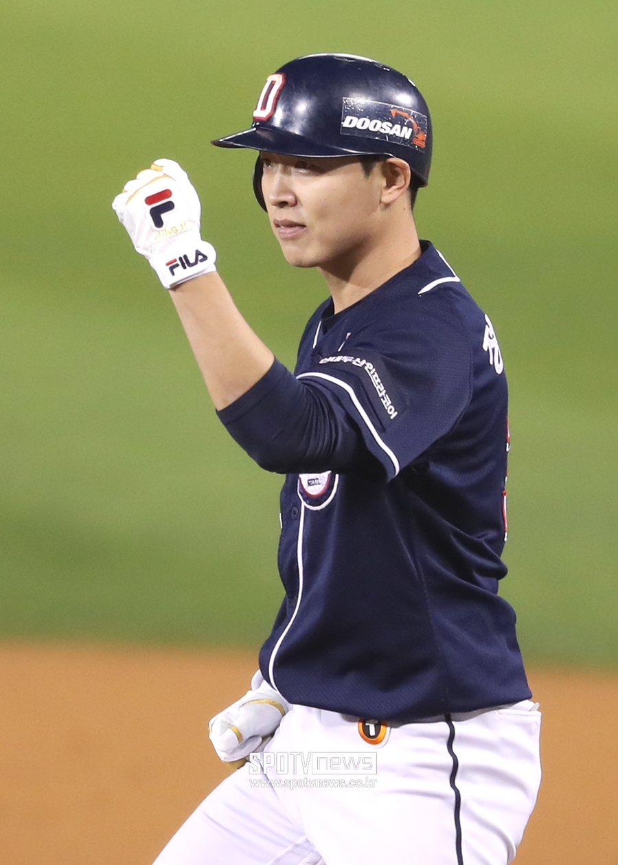 [포토S] 정수빈, '우리가 앞서간다!'