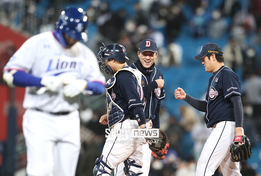 [포토S] 삼성도 꺾은 두산, '끝까지 가보자!'