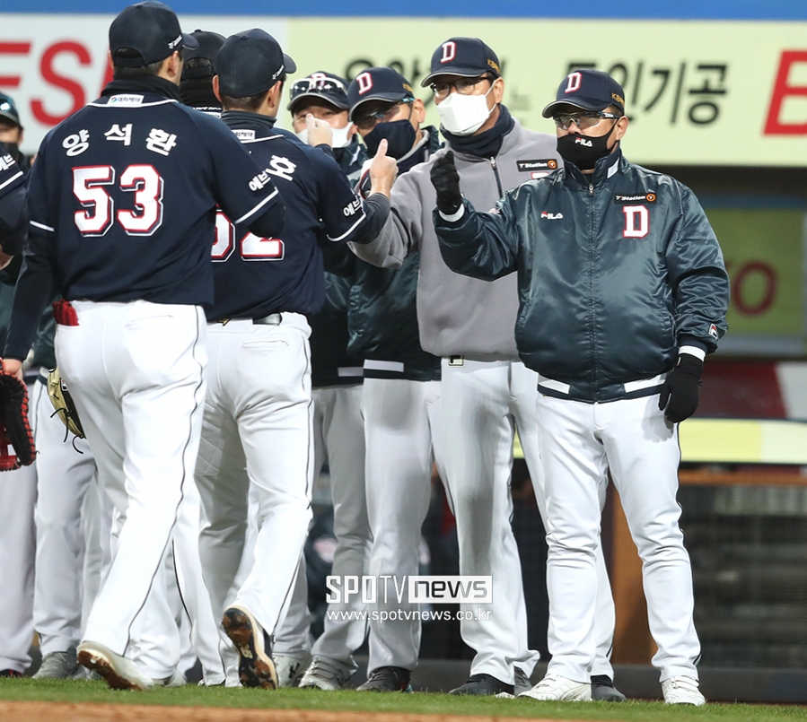 [포토S] 대구에서도 이긴 김태형 감독