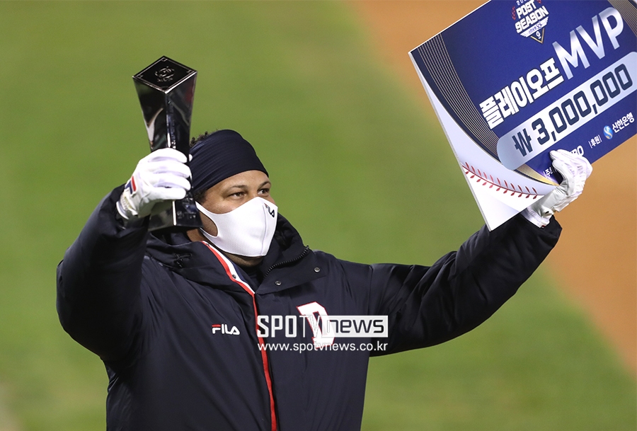 [포토S] 페르난데스, 플레이오프 MVP