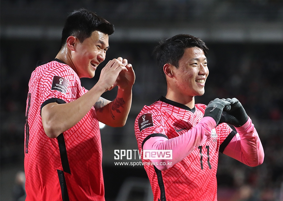 [포토S] 김민재, '나도 같이 하트'