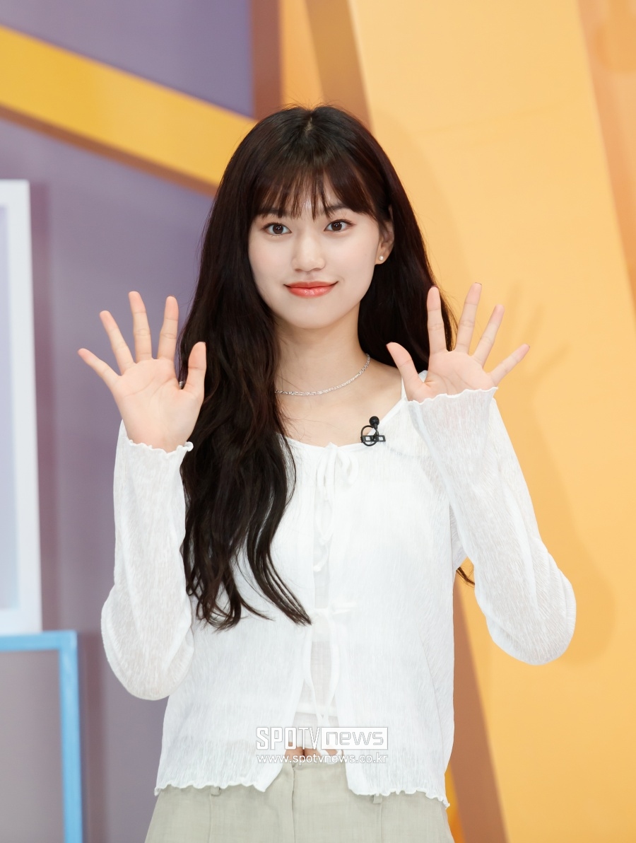 위키미키 김도연, 추가 골절상으로 일부 스케줄 불참[전문]