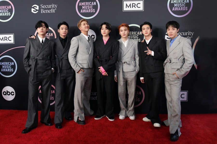 'AMA 3관왕' 방탄소년단, '그래미' 정조준…'그랜드슬램' 꿈만은 아니다