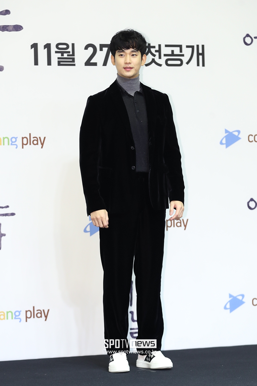 [포토S] 김수현, 완벽한 비율
