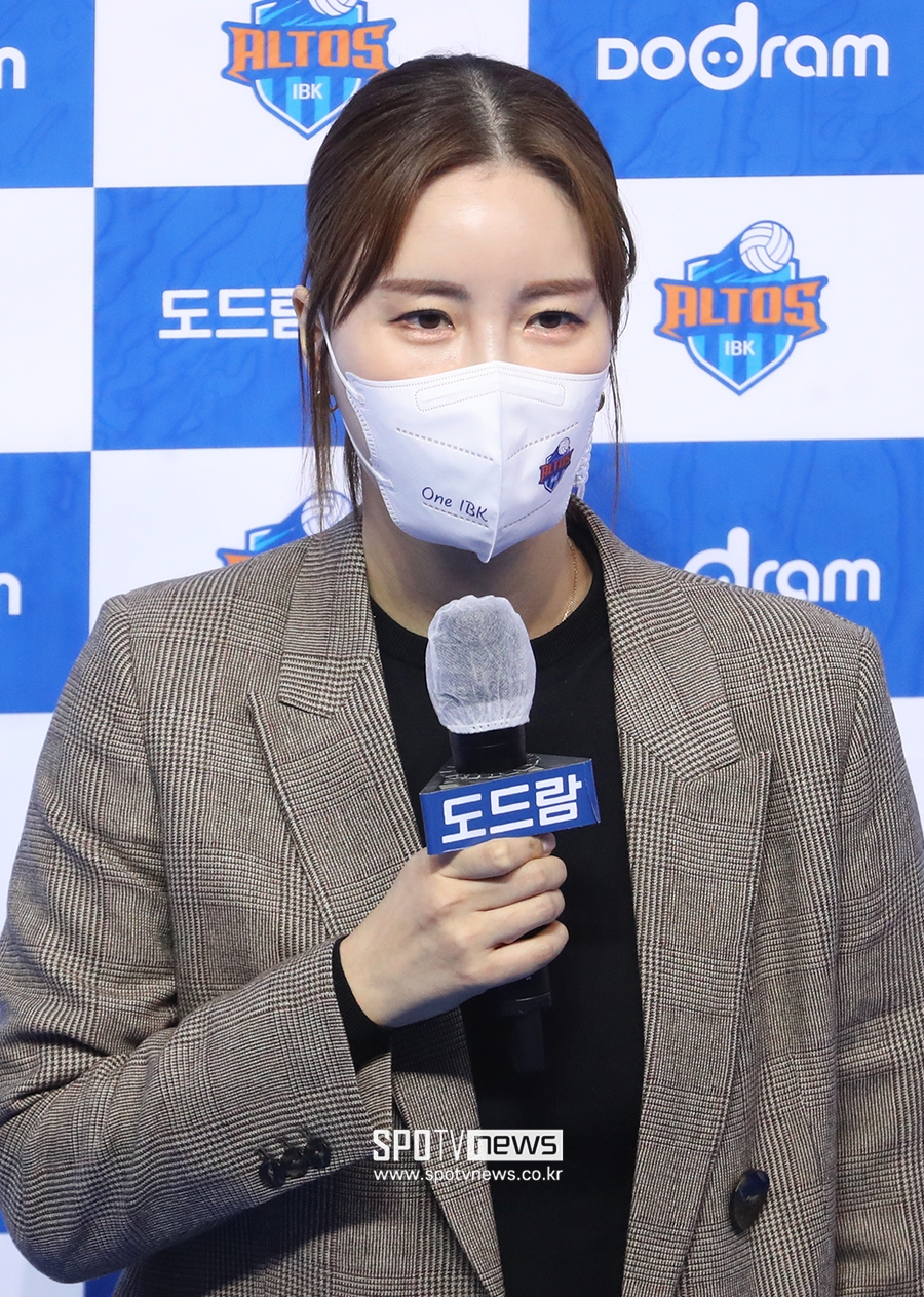 [포토S] GS칼텍스전 앞둔 김사니 감독 대행