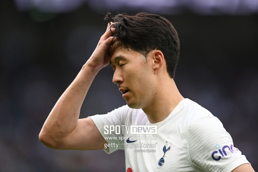 "SON에게 이상했던 2021년"…영국 현지 또 평가절하?