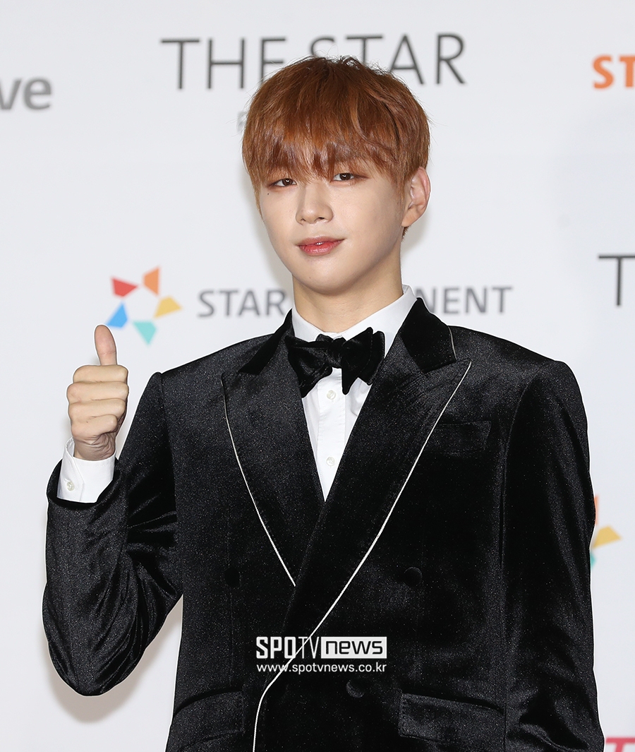 [포토S] 강다니엘, 사랑스러운 강아지상