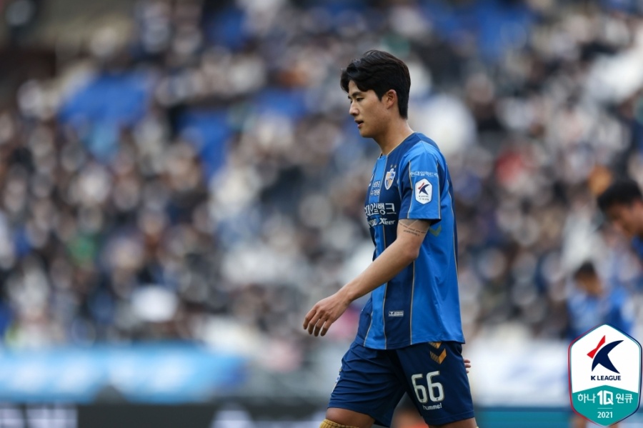 [현장 REVIEW] '이겼는데 기적 없었다…' 울산, 대구 2-0 꺾고도 '3년 연속 준우승 눈물'