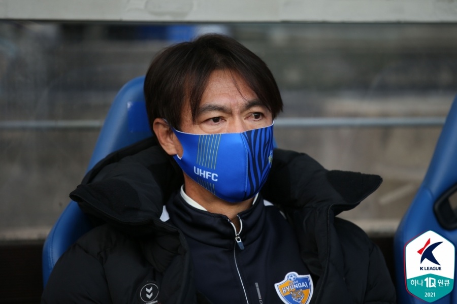 울산 홍명보 감독 "우승 못해 죄송하다, 결과는 실패지만…"